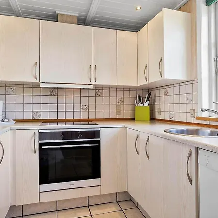 0225-romo-kromosevej-22-a * Tagholm