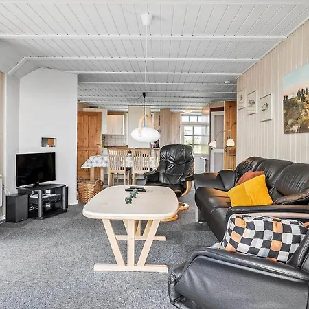 0225-romo-kromosevej-22-a * Tagholm